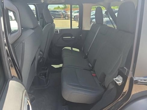 Used 2024 Jeep Wrangler Unlimited Sport AWD/4WD image 8
