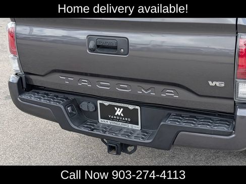 Used 2021 Toyota Tacoma TRD Sport AWD/4WD image 10