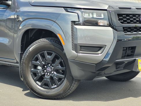 New 2026 Nissan Frontier SV w/ SV Convenience Package RWD image 3