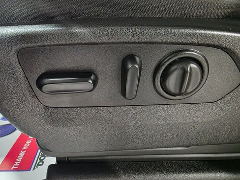 Used 2019 GMC Sierra 1500 SLE image 19