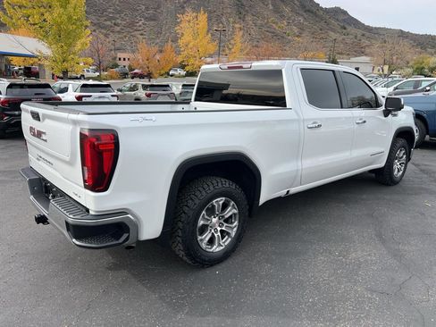 Used 2022 GMC Sierra 1500 SLT w/ SLT Convenience Package image 7