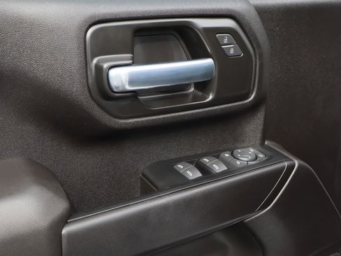 Used 2025 Chevrolet Silverado 2500 Custom w/ Custom Value Package AWD/4WD image 18