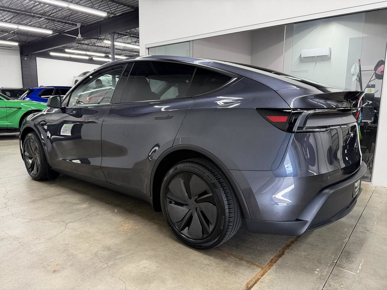 Used 2026 Tesla Model Y AWD image 6