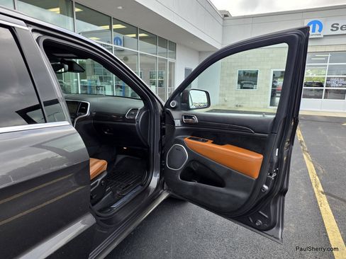 Used 2015 Jeep Grand Cherokee SRT AWD/4WD image 43