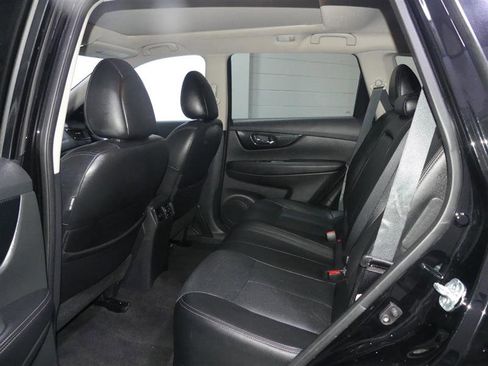 Used 2017 Nissan Rogue SL w/ SL HEV Premium Package AWD/4WD image 28