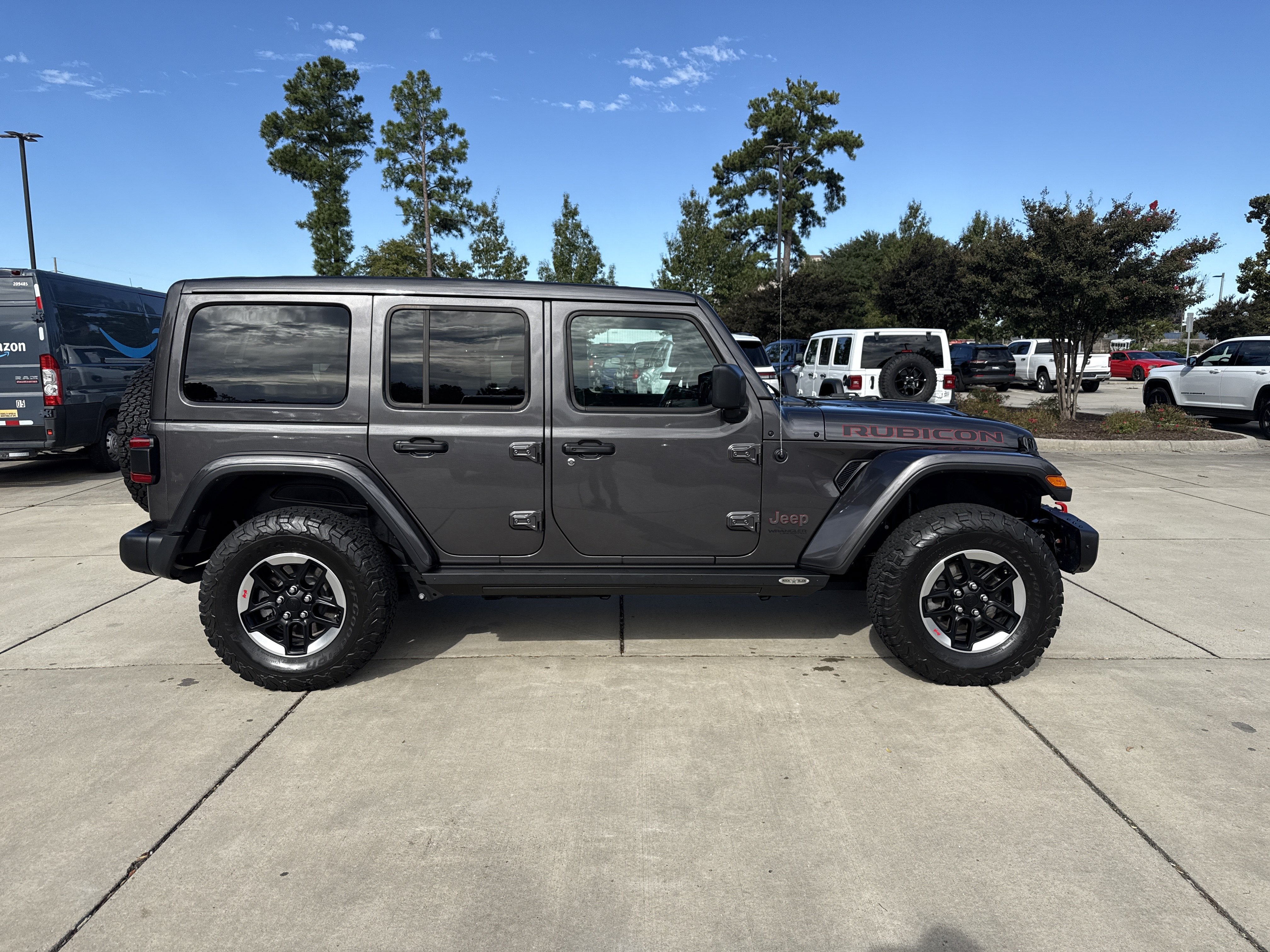 Used 2021 Jeep Wrangler Unlimited Rubicon AWD/4WD image 10