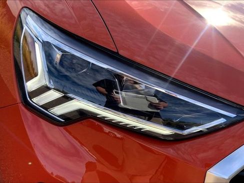 Certified 2025 Audi Q3 2.0T Premium Plus w/ Premium Plus Package image 28