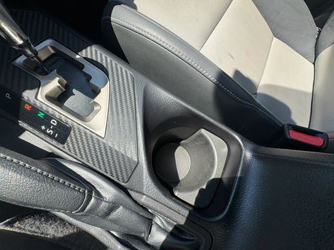 Used 2014 Toyota RAV4 Limited w/ Technology Package FWD image 16