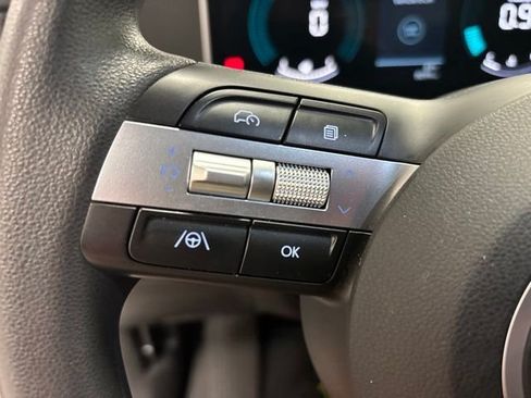 Certified 2025 Hyundai Santa Cruz SE AWD/4WD image 17