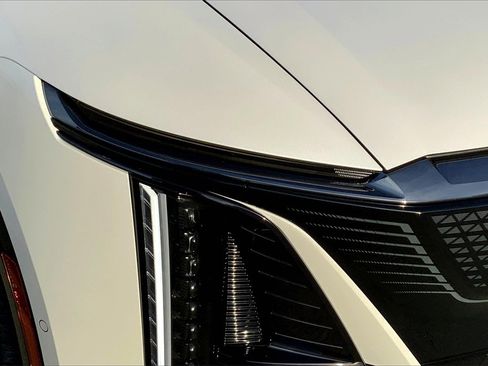 New 2025 Cadillac Lyriq Sport image 14