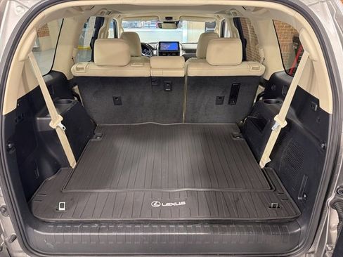 Used 2023 Lexus GX 460 Premium w/ Premium Package image 37