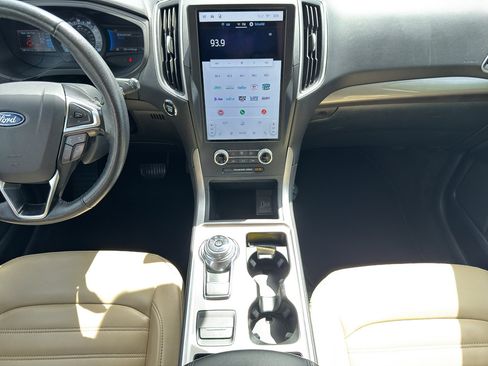 Used 2024 Ford Edge SEL AWD/4WD image 10