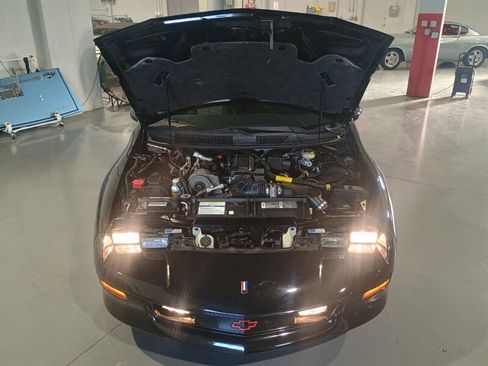 Used 1995 Chevrolet Camaro Z28 image 36
