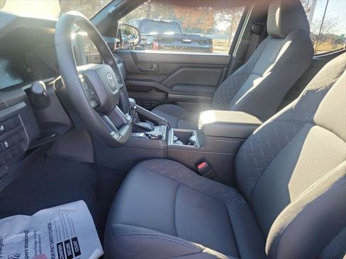 Certified 2025 Toyota Tacoma SR5 image 19