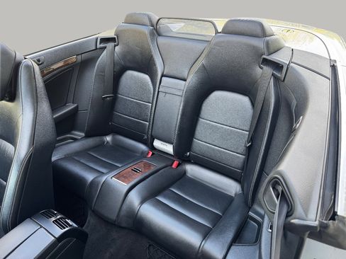 Used 2011 Mercedes-Benz E 350 Cabriolet image 14