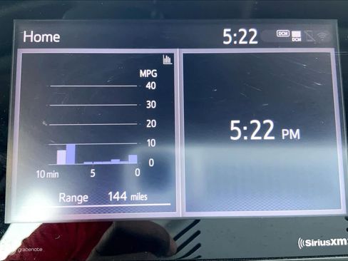 Used 2022 Toyota Camry SE image 34