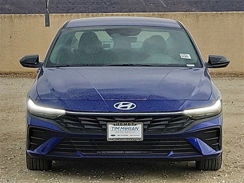 New 2025 Hyundai Elantra Sport image 22