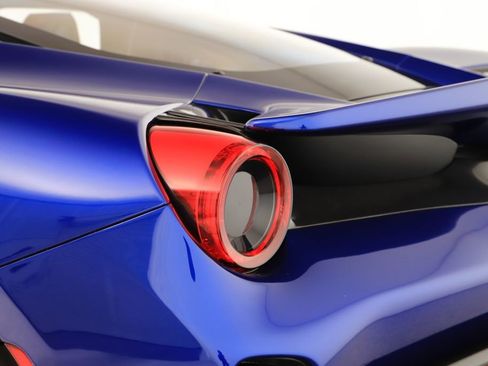 Used 2020 Ferrari 488 Pista Coupe RWD image 47