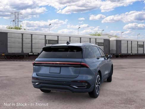 New 2026 Lincoln Nautilus Reserve AWD/4WD image 8