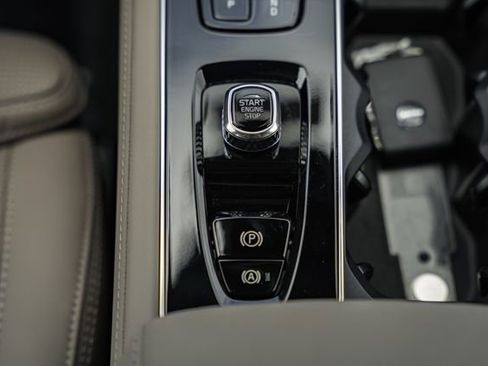 New 2026 Volvo XC90 T8 Ultra image 25