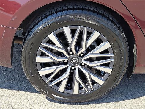 Used 2023 Nissan Altima 2.5 SV image 7