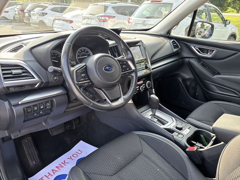 Certified 2023 Subaru Forester Premium AWD/4WD image 4