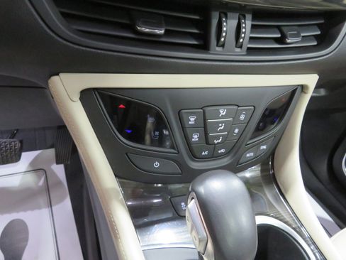 Used 2020 Buick Envision Premium w/ Driver Confidence Package AWD/4WD image 15