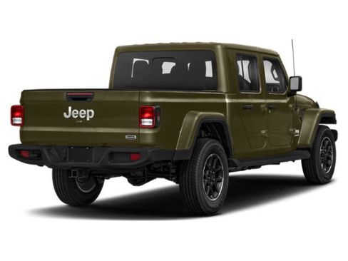 Certified 2023 Jeep Gladiator Overland w/ Cold Weather Group image 3