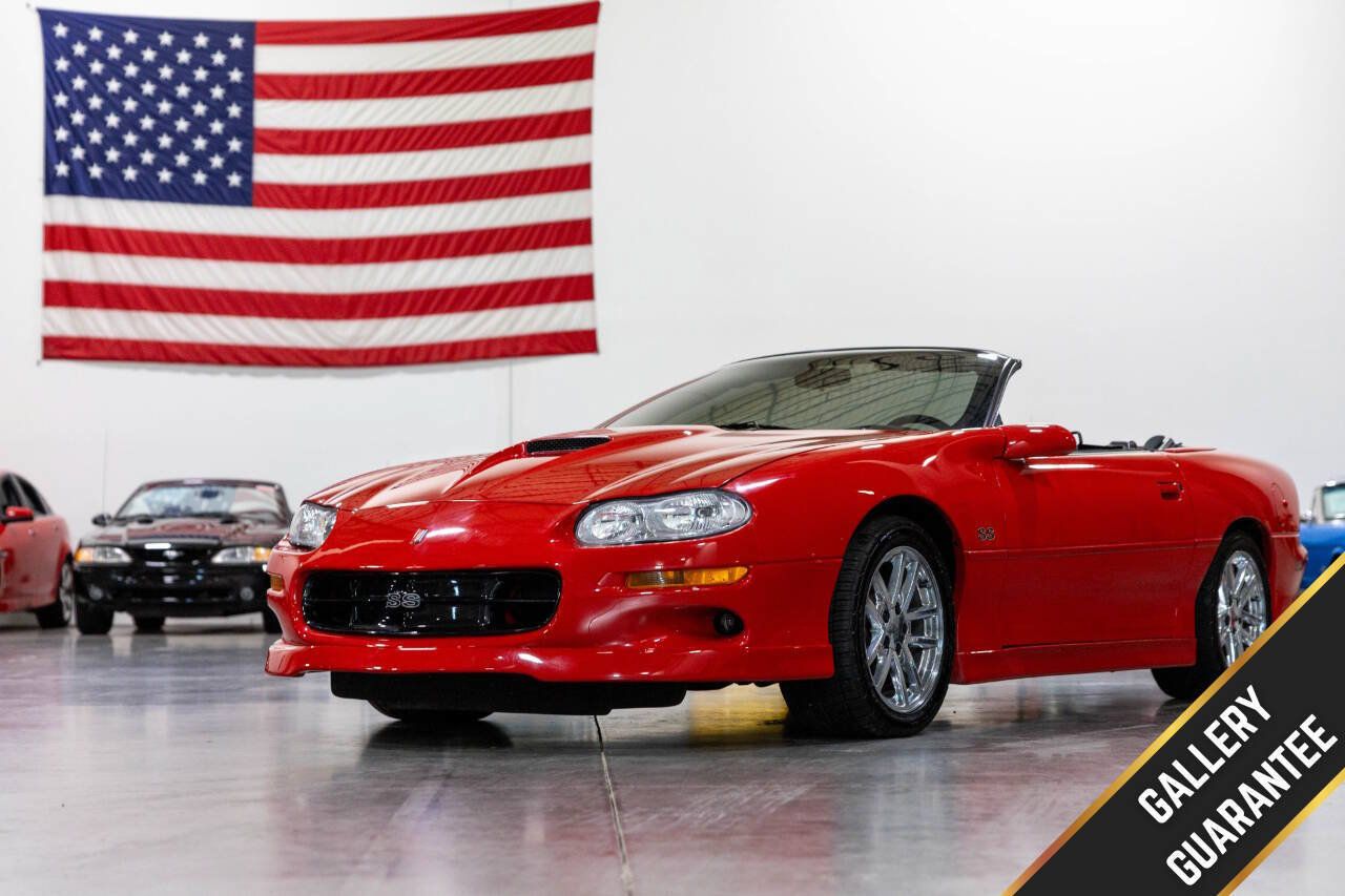 Used 2002 Chevrolet Camaro Z28 w/ SS Performance/Appearance Pkg RWD image 1