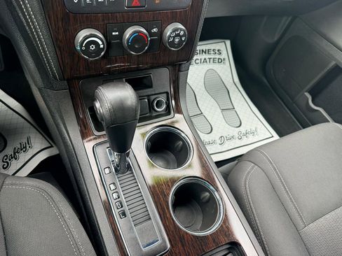 Used 2017 Chevrolet Traverse LT image 15