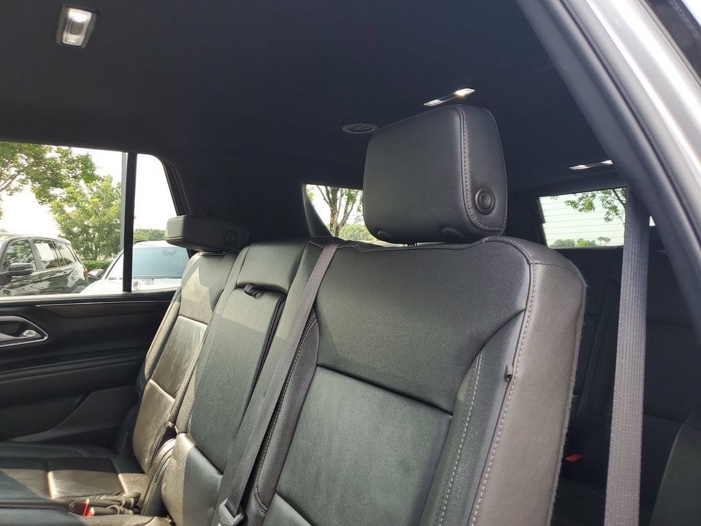 Used 2024 Chevrolet Tahoe LT RWD image 11