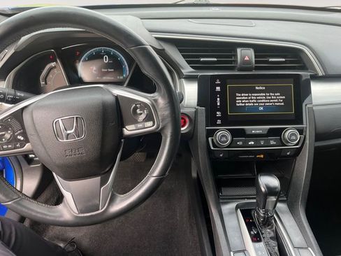 Used 2016 Honda Civic Touring image 11