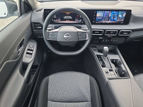 New 2026 Nissan Sentra SV FWD image 18