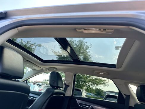 Used 2019 Cadillac XT5 Premium Luxury image 24