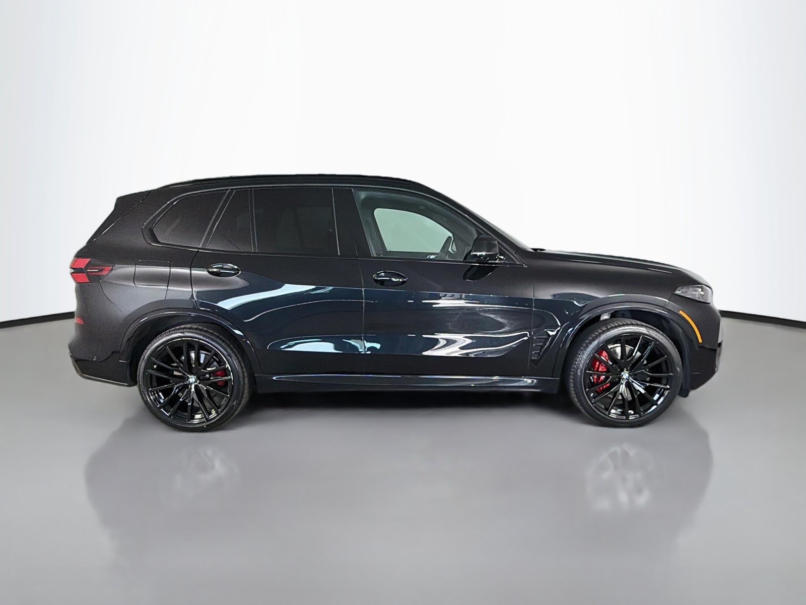 Certified 2024 BMW X5 sDrive40i w/ M Sport Package RWD image 8
