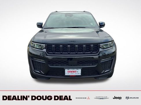 New 2026 Jeep Grand Cherokee Limited w/ Limited Altitude Package AWD/4WD image 8