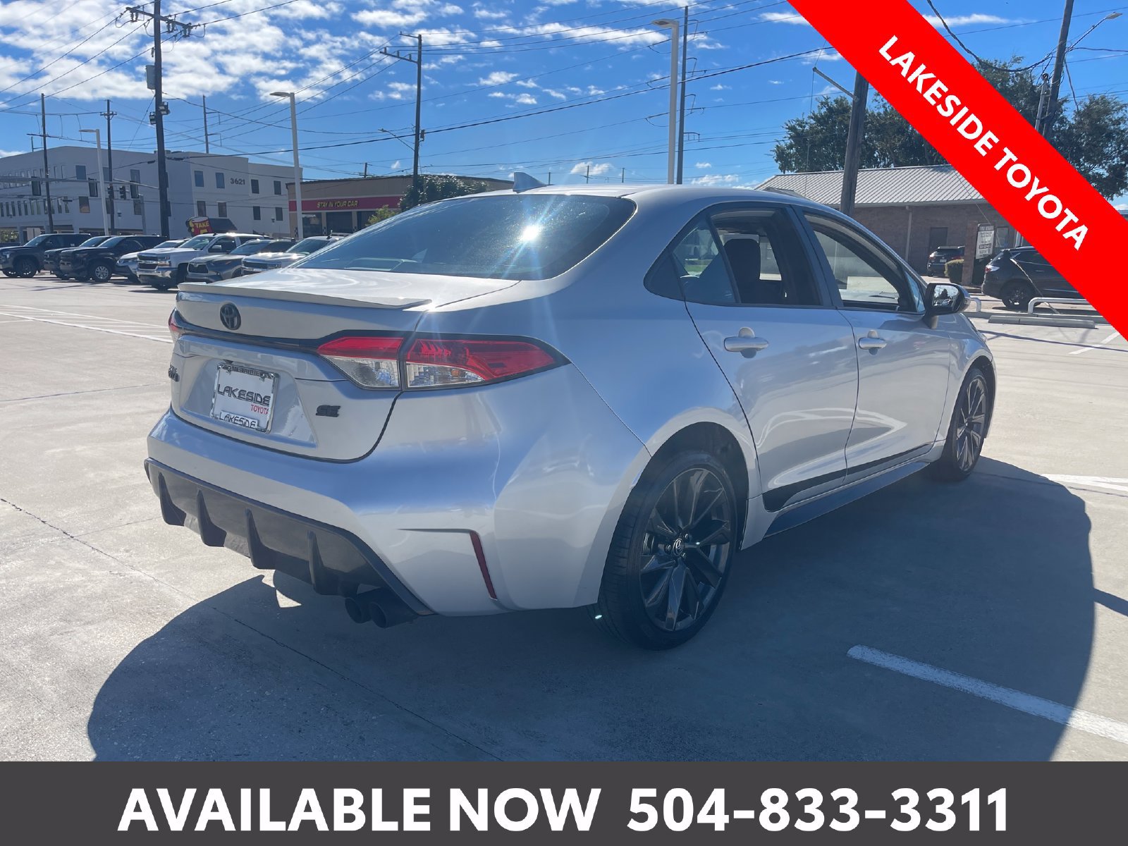 Used 2023 Toyota Corolla SE FWD image 5