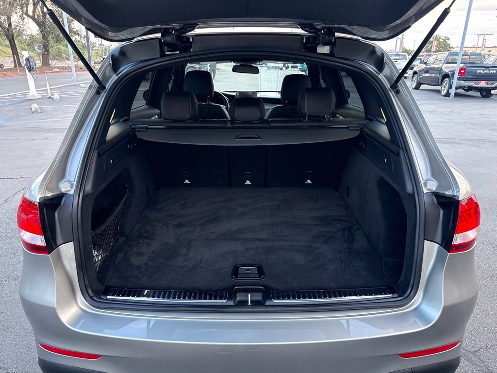 Used 2019 Mercedes-Benz GLC 300 image 7