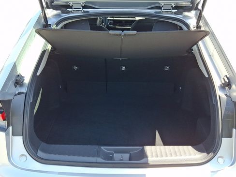 Used 2025 Toyota Prius LE FWD image 29
