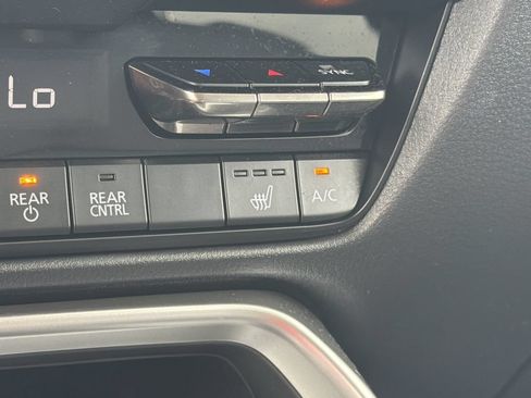 Used 2025 MAZDA CX-90 Plug-In Hybrid w/ Preferred AWD/4WD image 26