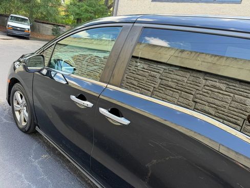 Used 2018 Honda Odyssey EX image 36