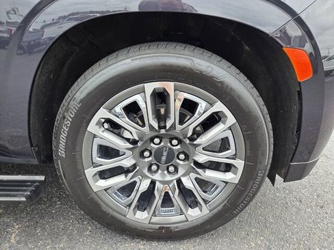 Used 2023 GMC Yukon Denali Ultimate AWD/4WD image 26