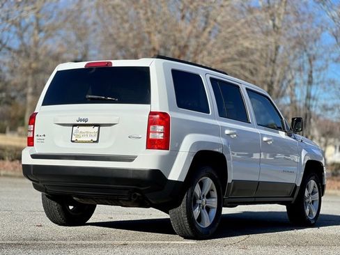 Used 2017 Jeep Patriot Latitude image 5