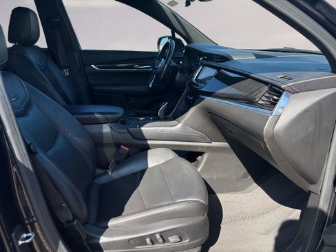 Used 2020 Cadillac XT6 Premium Luxury image 15