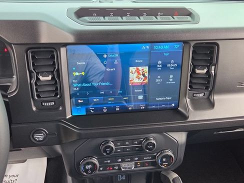 Used 2021 Ford Bronco First Edition AWD/4WD image 17