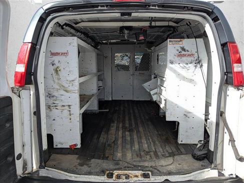 Used 2020 Chevrolet Express 3500 w/ Driver Convenience Package image 6