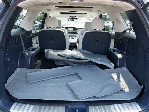 Certified 2022 Hyundai Palisade Calligraphy w/ Cargo Package AWD/4WD image 18