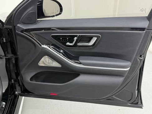 Used 2023 Mercedes-Benz S 500 4MATIC image 35