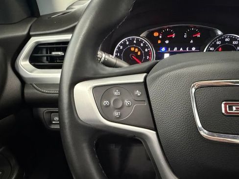 Used 2023 GMC Acadia SLT AWD/4WD image 12