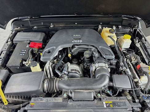 Used 2021 Jeep Gladiator Overland image 31